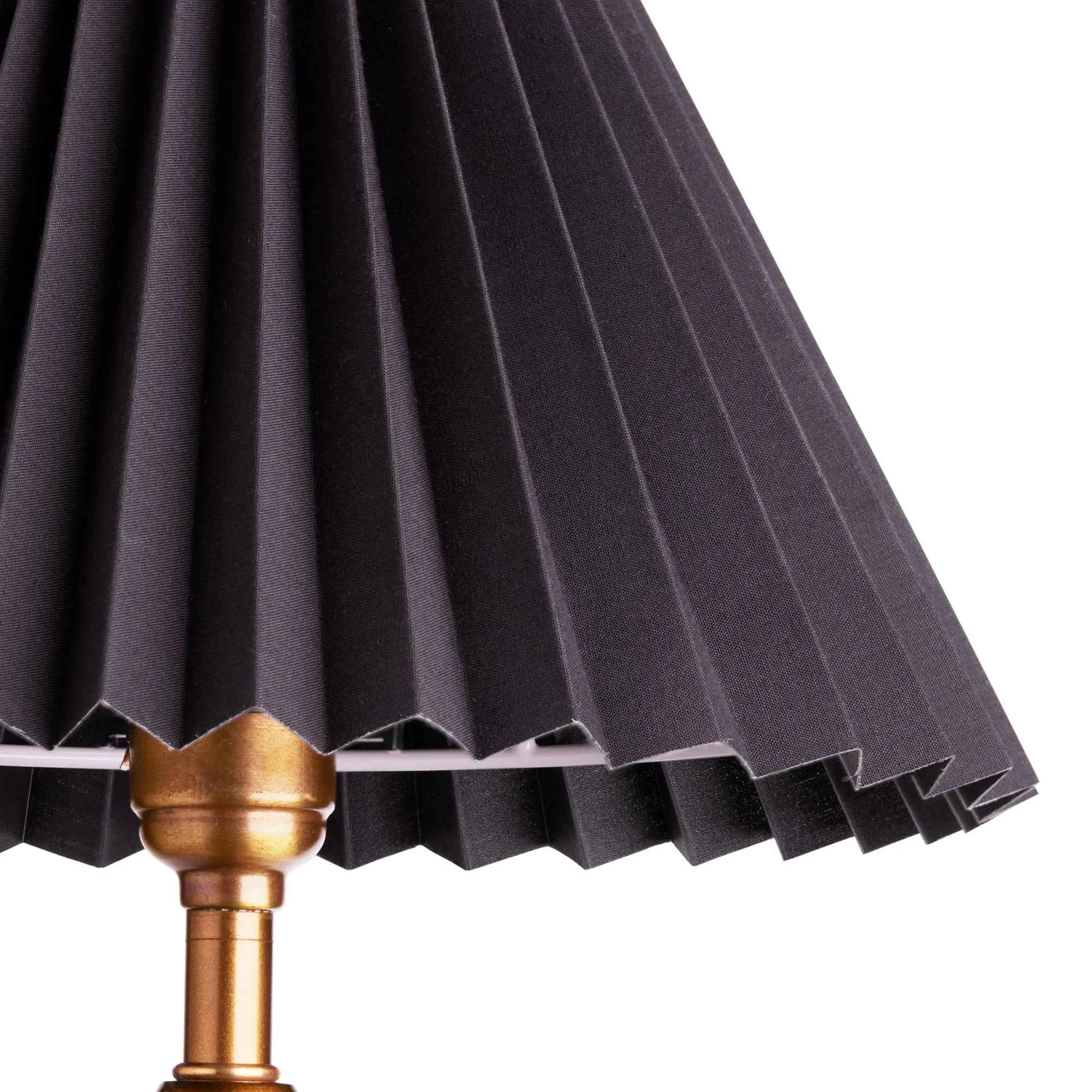 14cm tall tapered folded shade in black