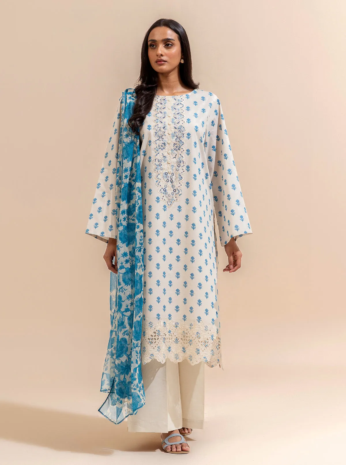 3 PIECE EMBROIDERED LAWN SUIT-BLUE GEMS