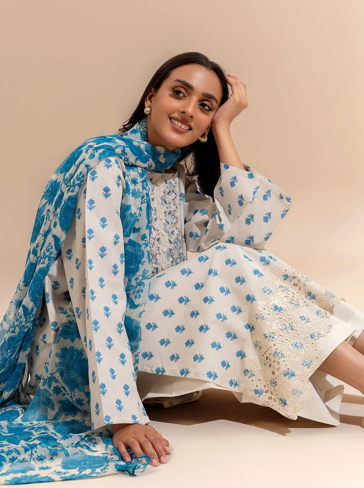 3 PIECE EMBROIDERED LAWN SUIT-BLUE GEMS