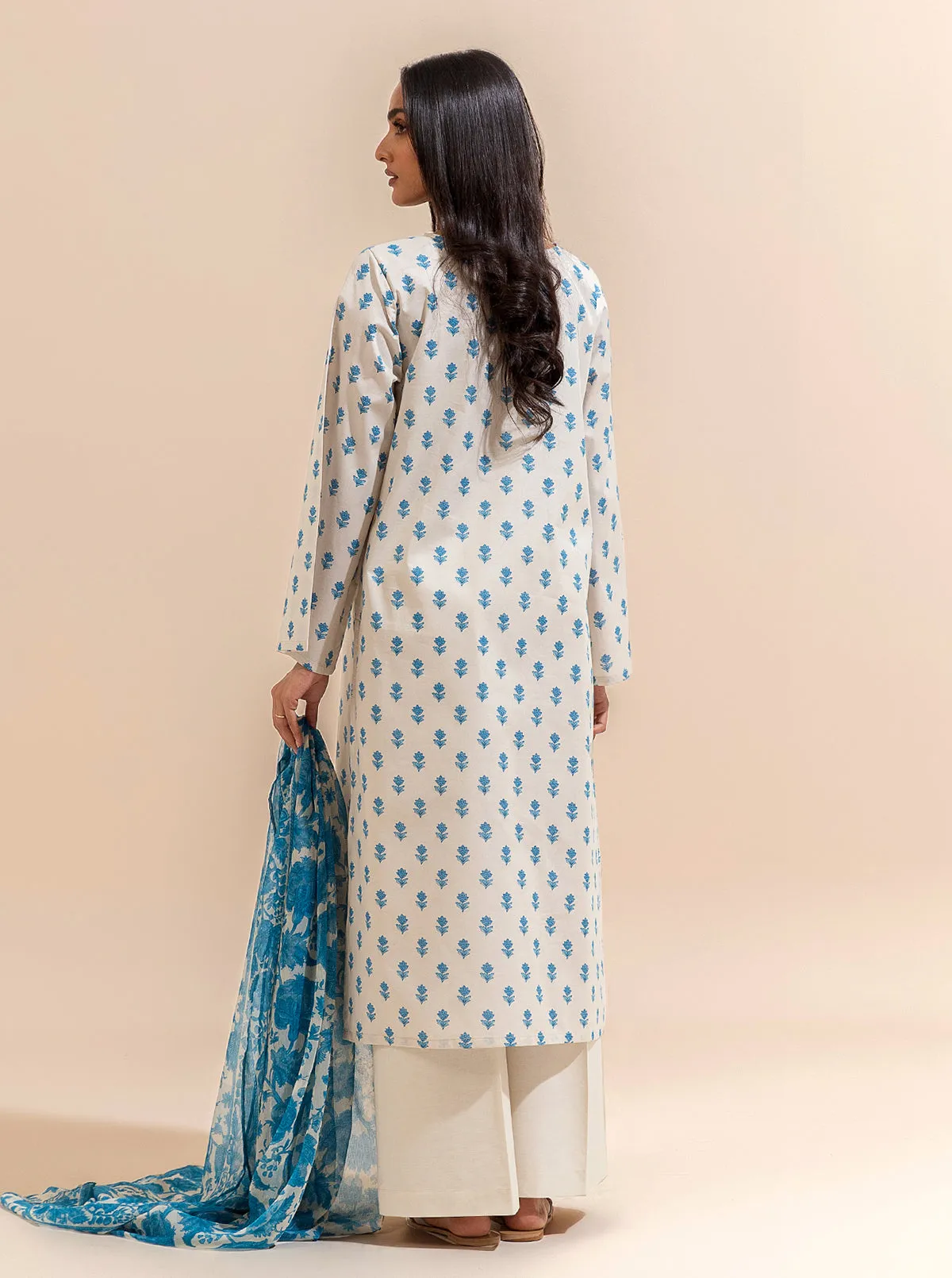 3 PIECE EMBROIDERED LAWN SUIT-BLUE GEMS