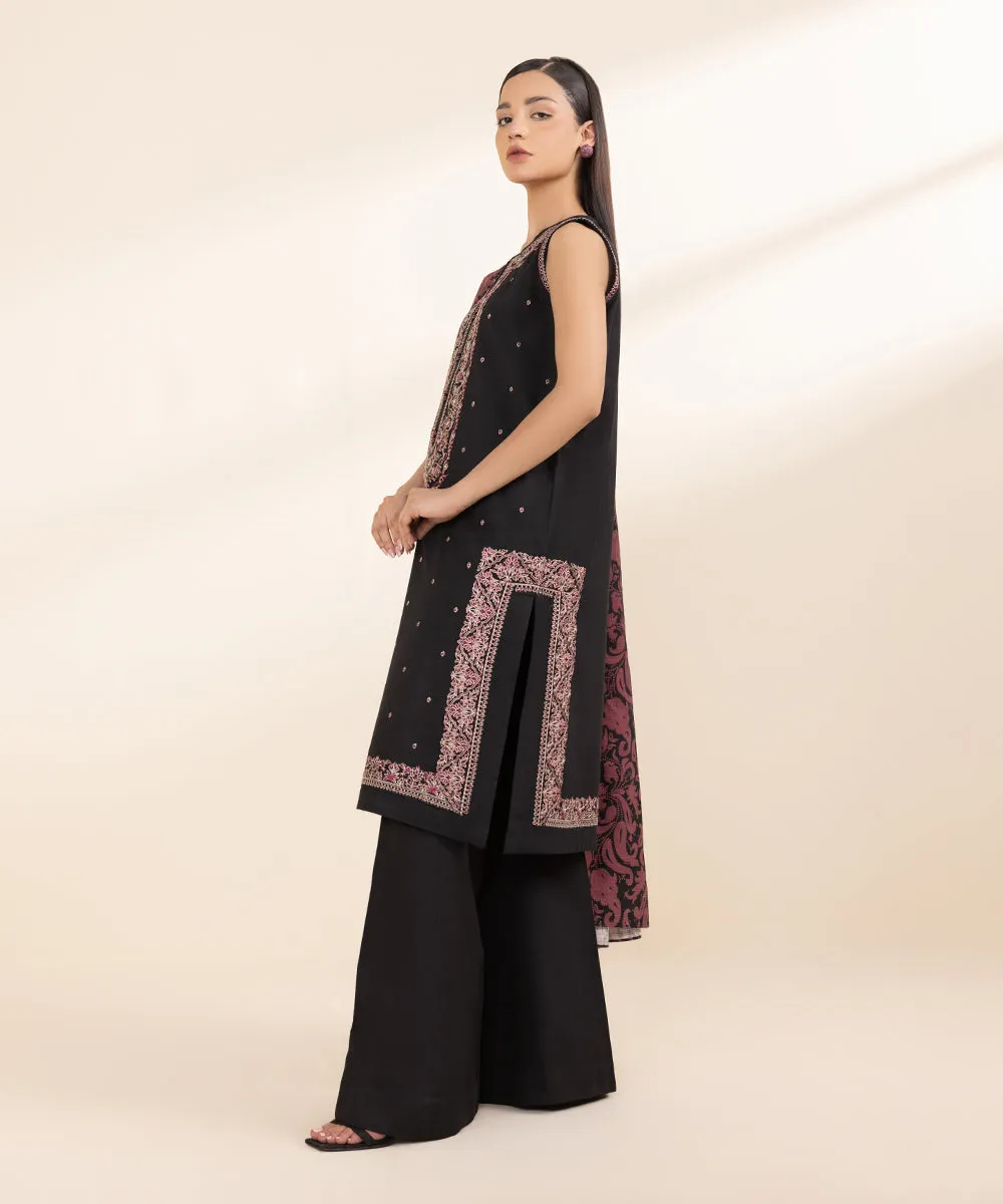 3 Piece - Embroidered Light Khaddar Suit