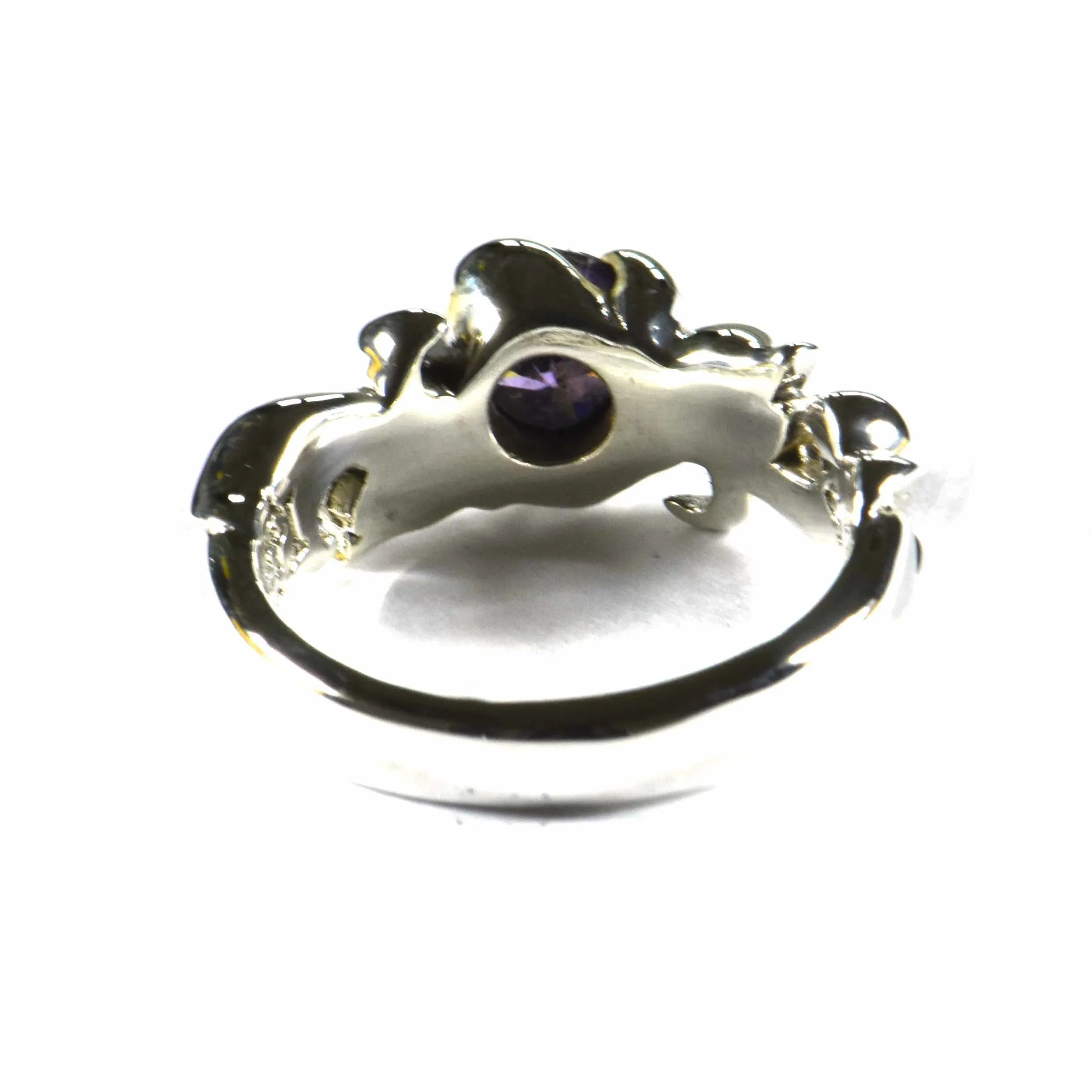 Aquarelle pattern silver ring with purple CZ