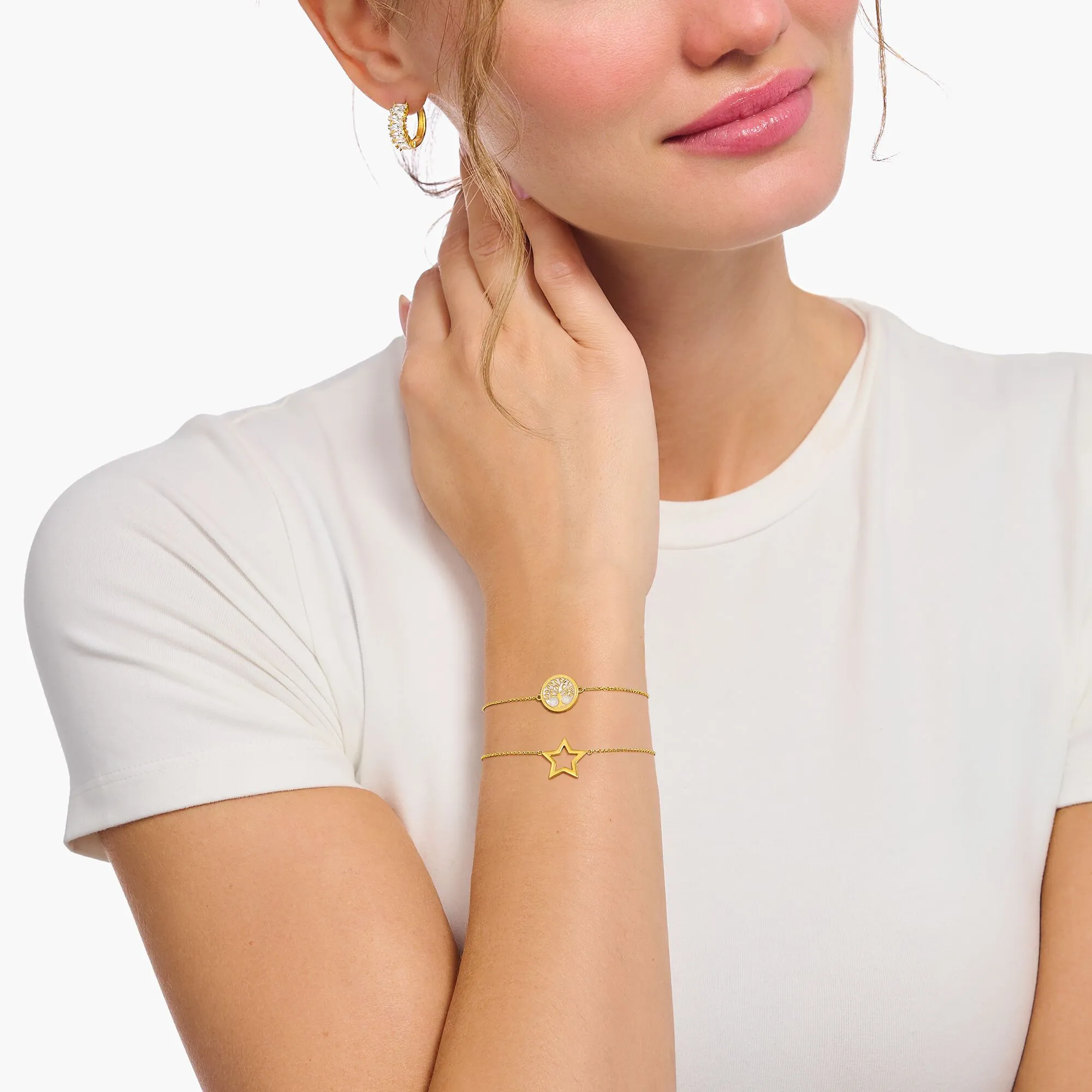 Bracelet with star pendant - gold