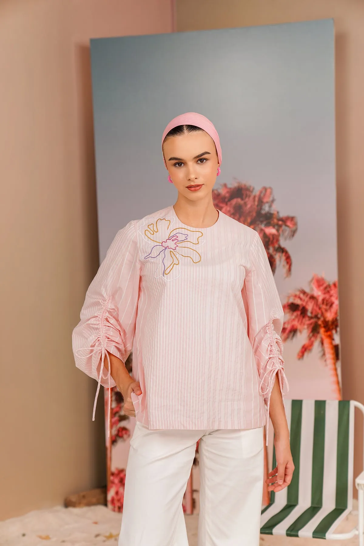 Buttonscarves X Jovian Paradiso Pauline Gathered Sleeve Blouse In Pink Marshmallow