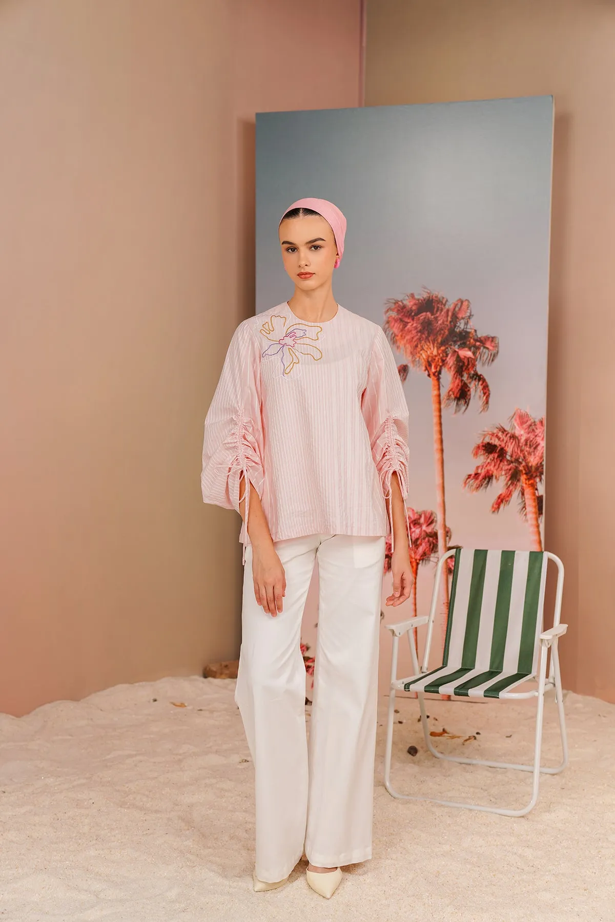 Buttonscarves X Jovian Paradiso Pauline Gathered Sleeve Blouse In Pink Marshmallow