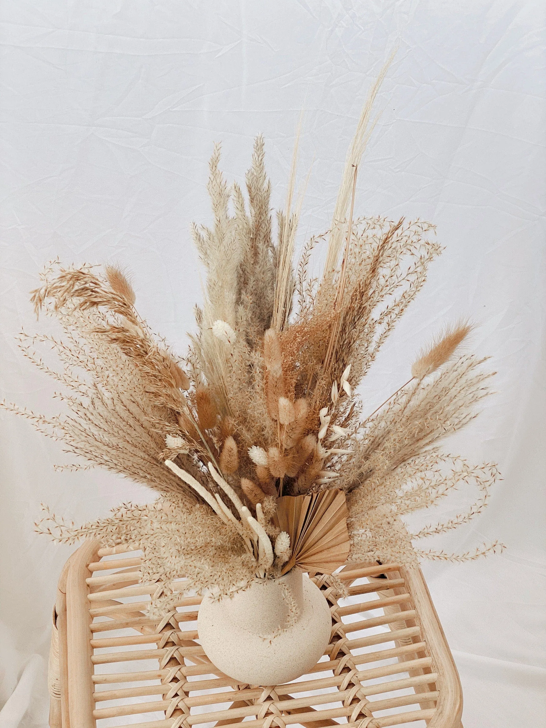 Cream Shades Fluffy Pampas Grass & Bunny Tails Boho Wedding Decoration / Decoration Centerpiece