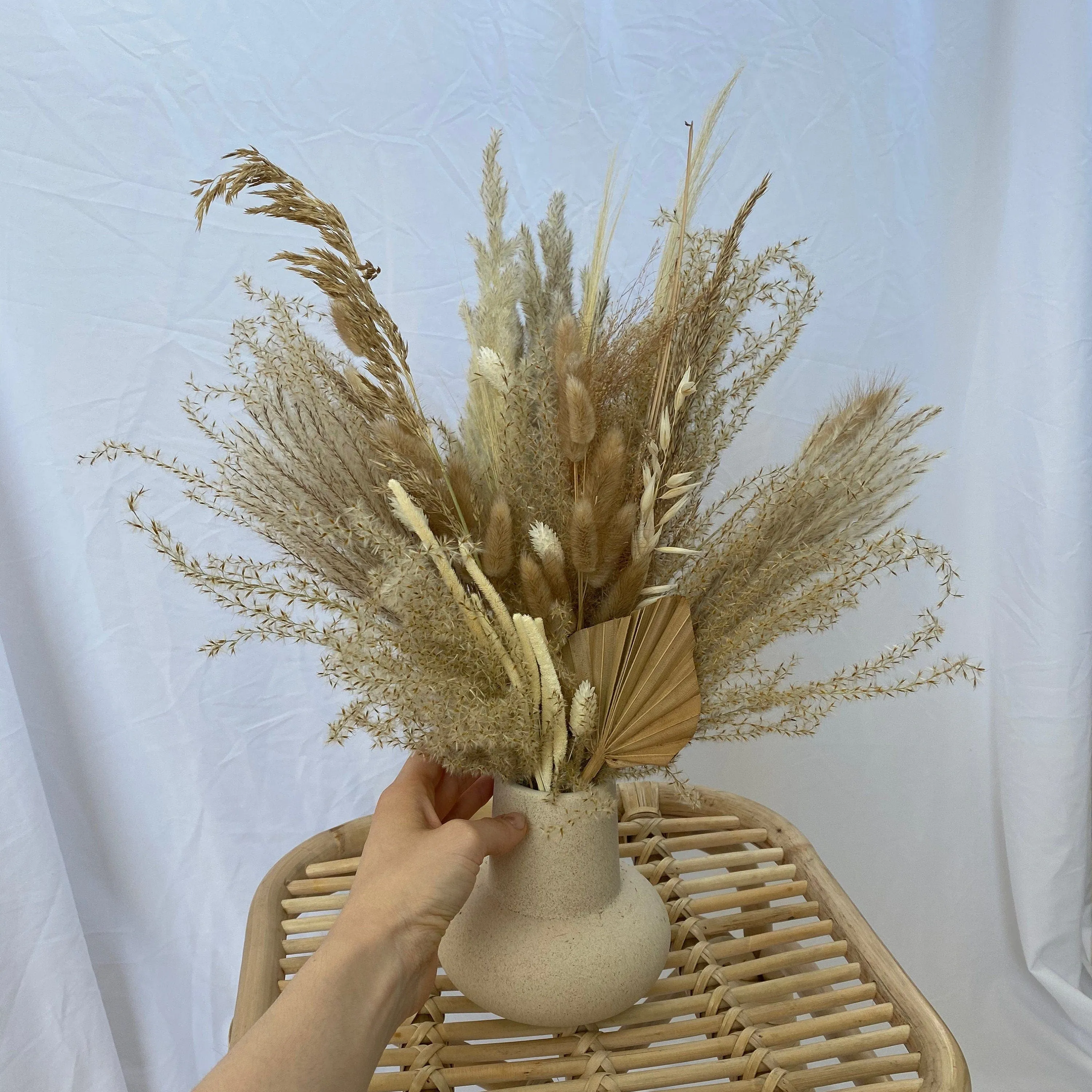 Cream Shades Fluffy Pampas Grass & Bunny Tails Boho Wedding Decoration / Decoration Centerpiece