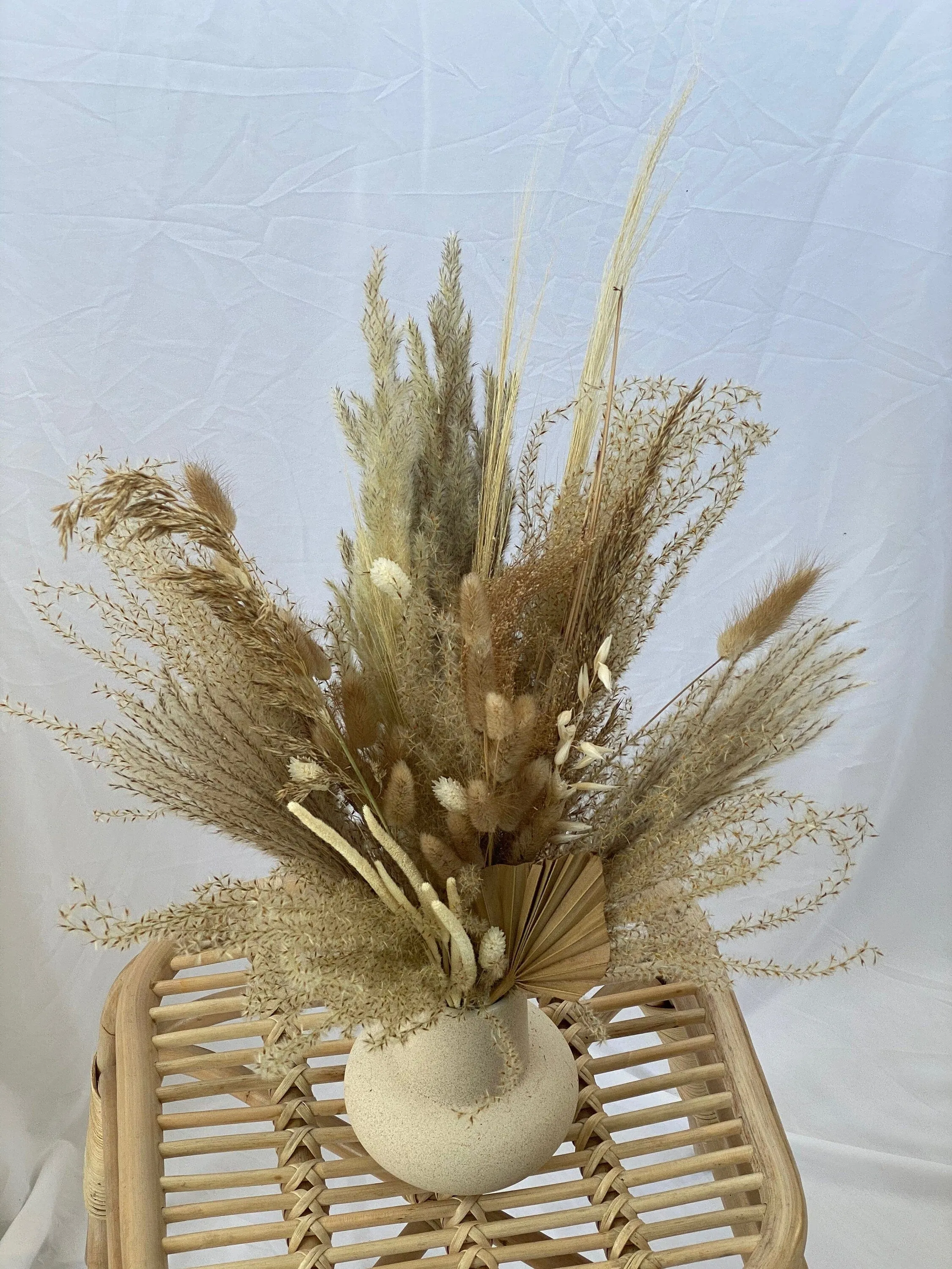 Cream Shades Fluffy Pampas Grass & Bunny Tails Boho Wedding Decoration / Decoration Centerpiece