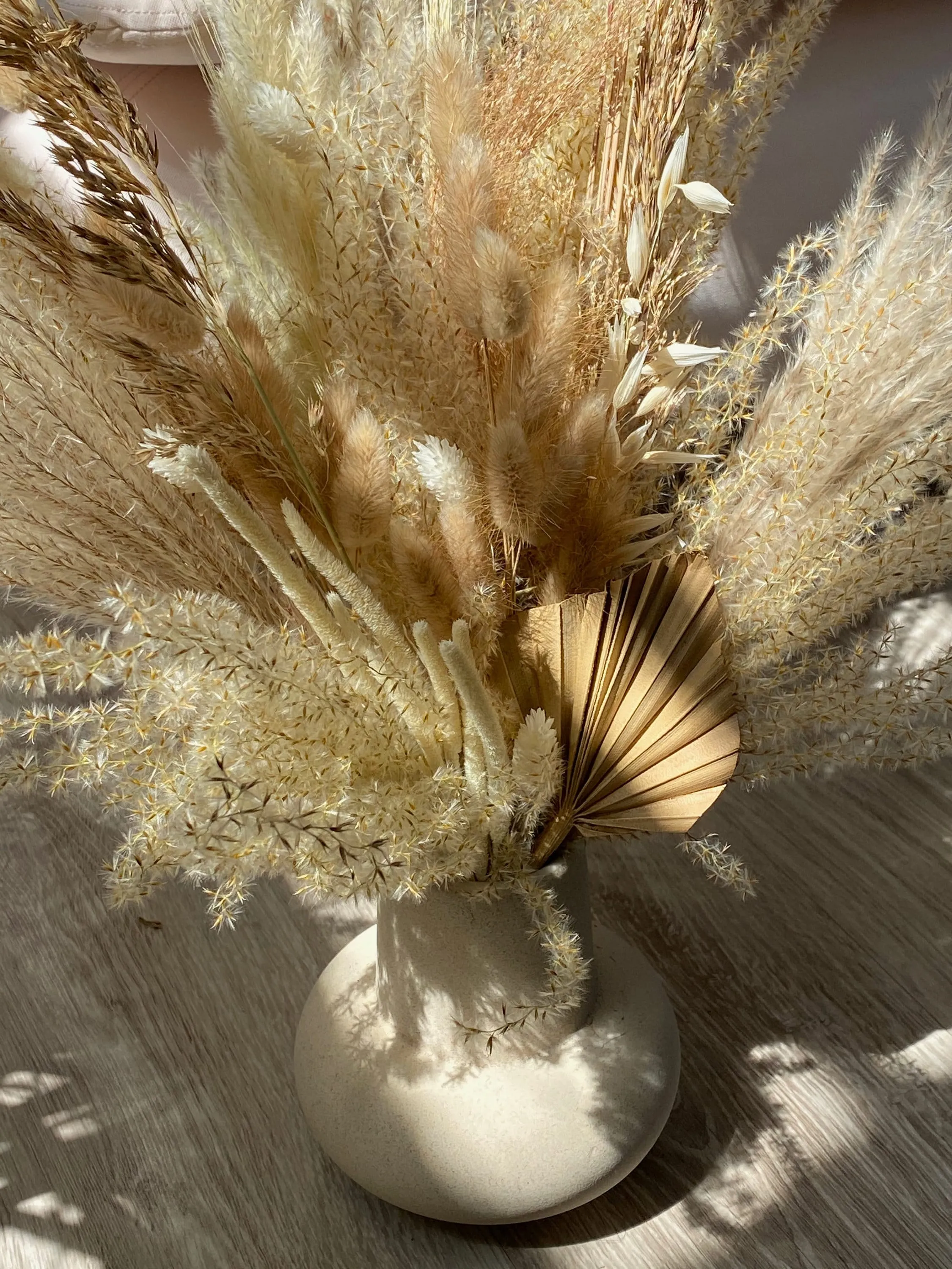 Cream Shades Fluffy Pampas Grass & Bunny Tails Boho Wedding Decoration / Decoration Centerpiece