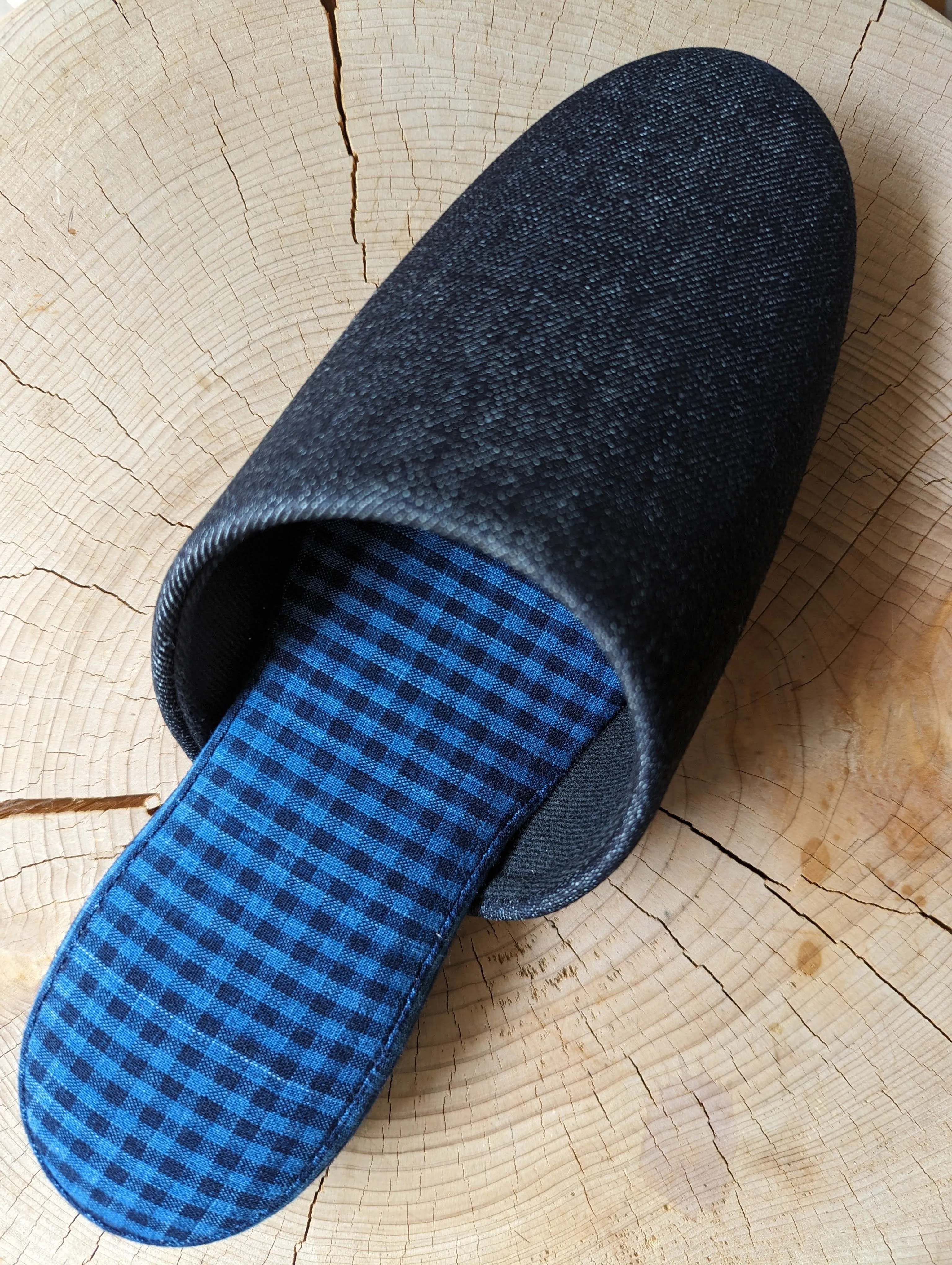 Denim Blue Checkered Plaid Mix Slippers [Black wool felt sole] 2 size Large / XL