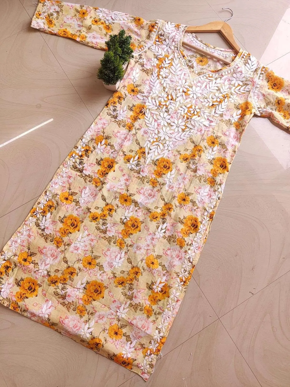 FCH.Beautifull Chikan Handwork Long, Cotton flowral Print Kurti