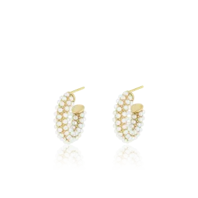 Gold coloured earrings with pearls