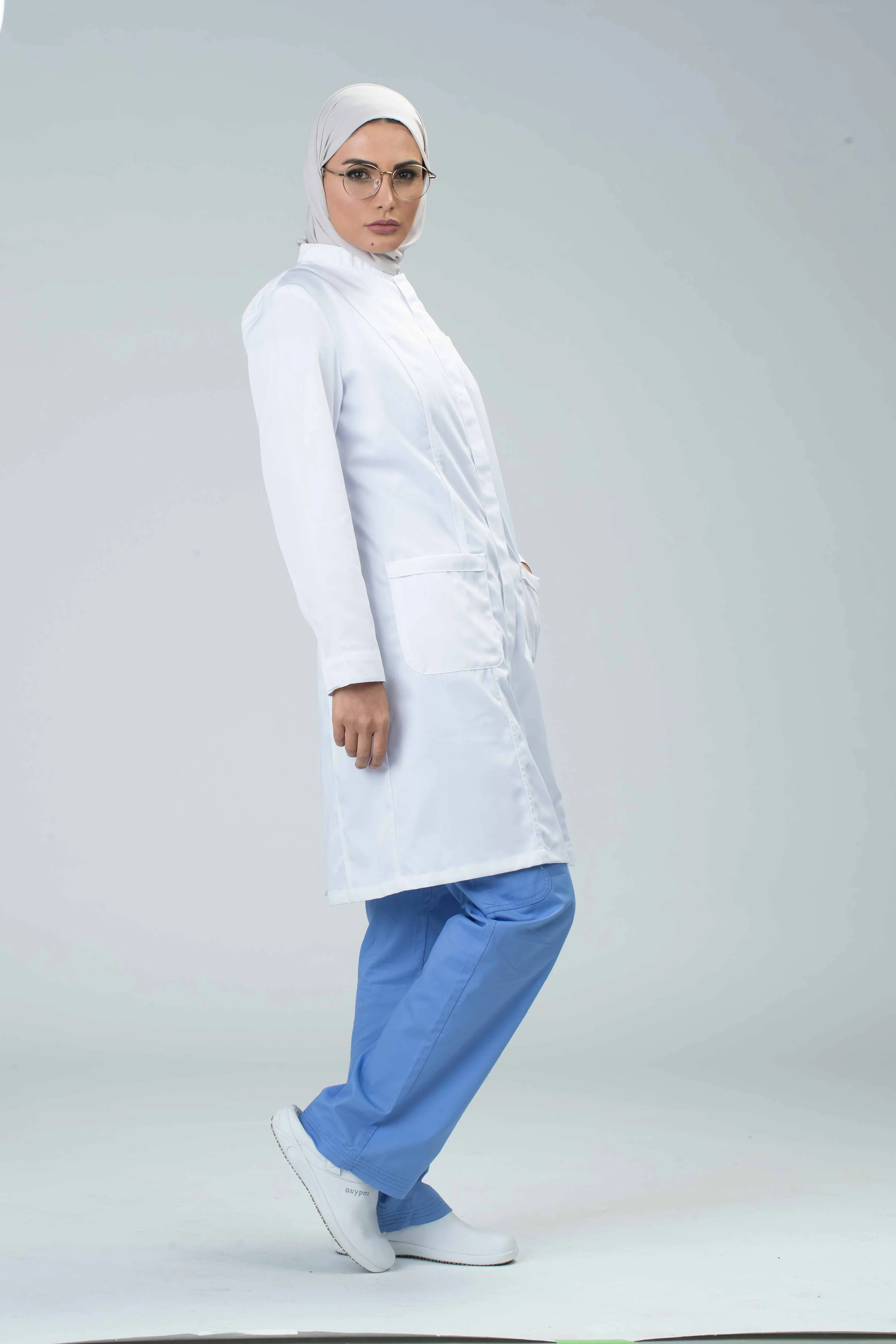 Linda Semi Fitted Labcoat New