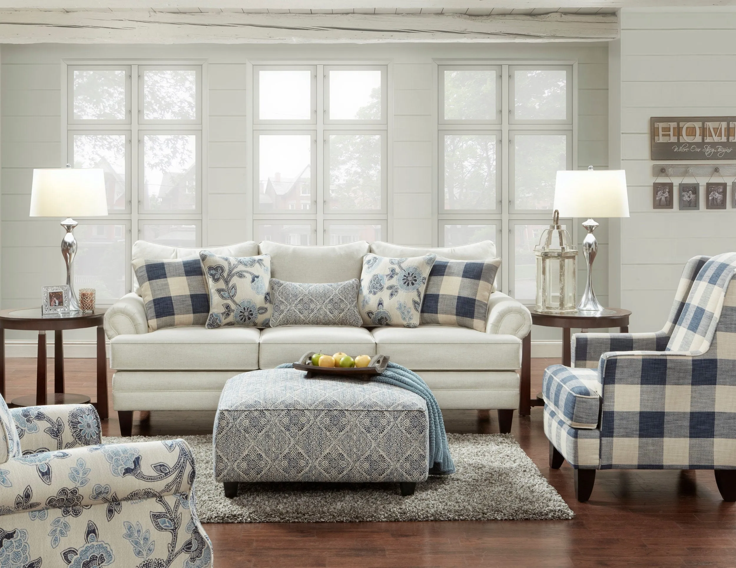 Manhasset Linen Sofa & Loveseat Set