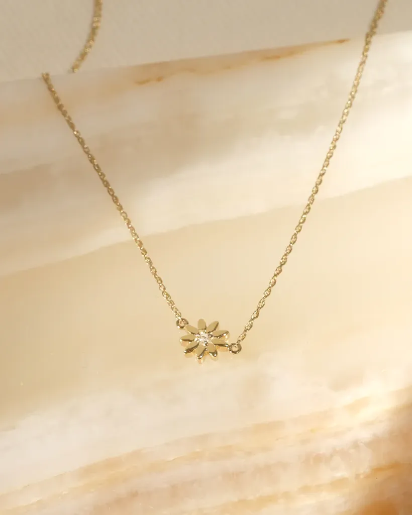 Marguerite Solid Gold Flower Diamond Necklace