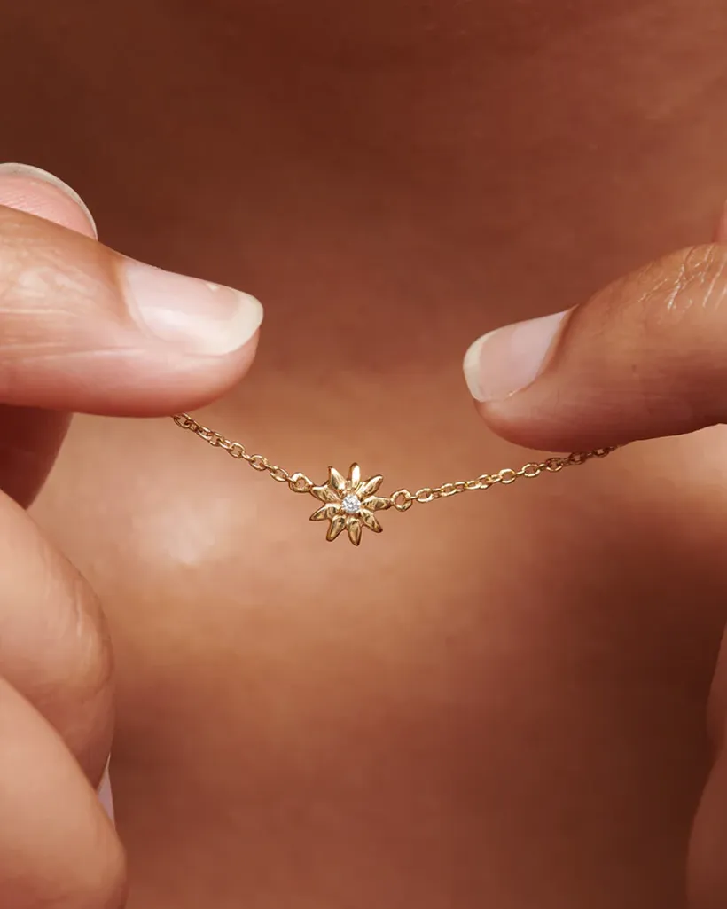 Marguerite Solid Gold Flower Diamond Necklace