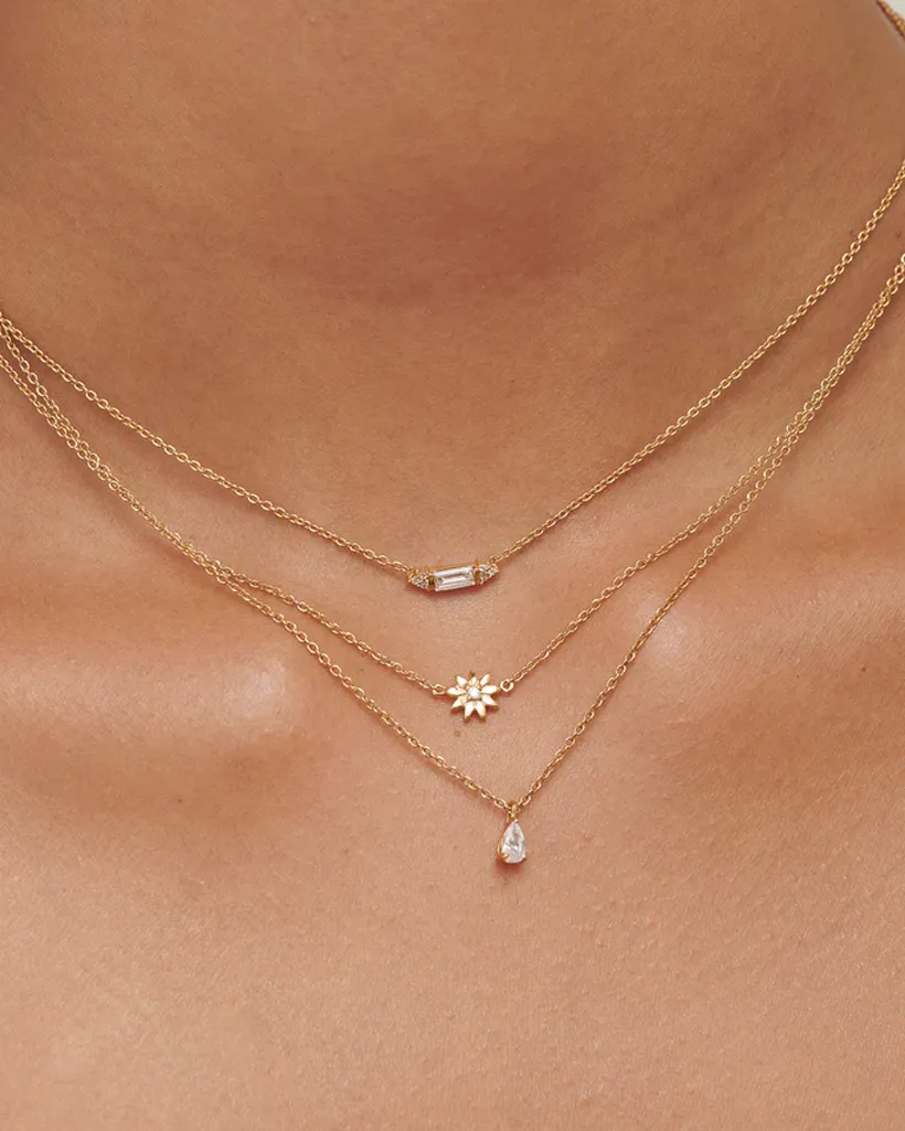 Marguerite Solid Gold Flower Diamond Necklace