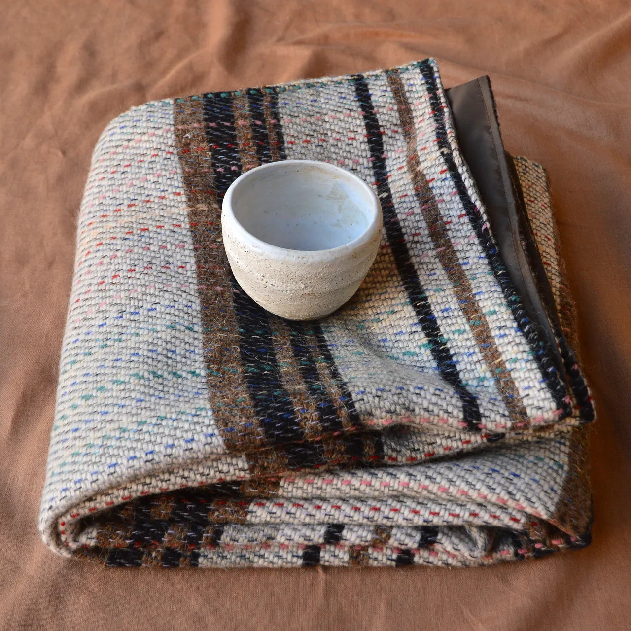 Roll-up Picnic Blanket with Handle in 100% Recycled Wool