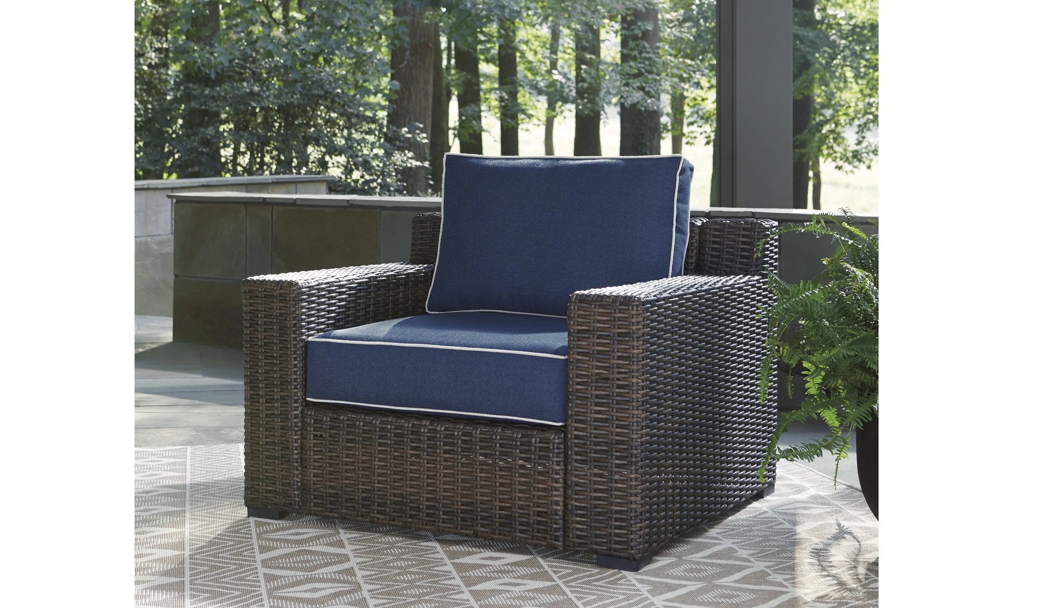 Sag Harbor Outdoor Club Chair