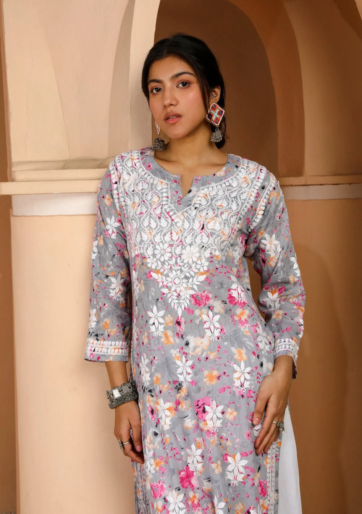 Zarah Chikankari Mulmul Straight Kurta