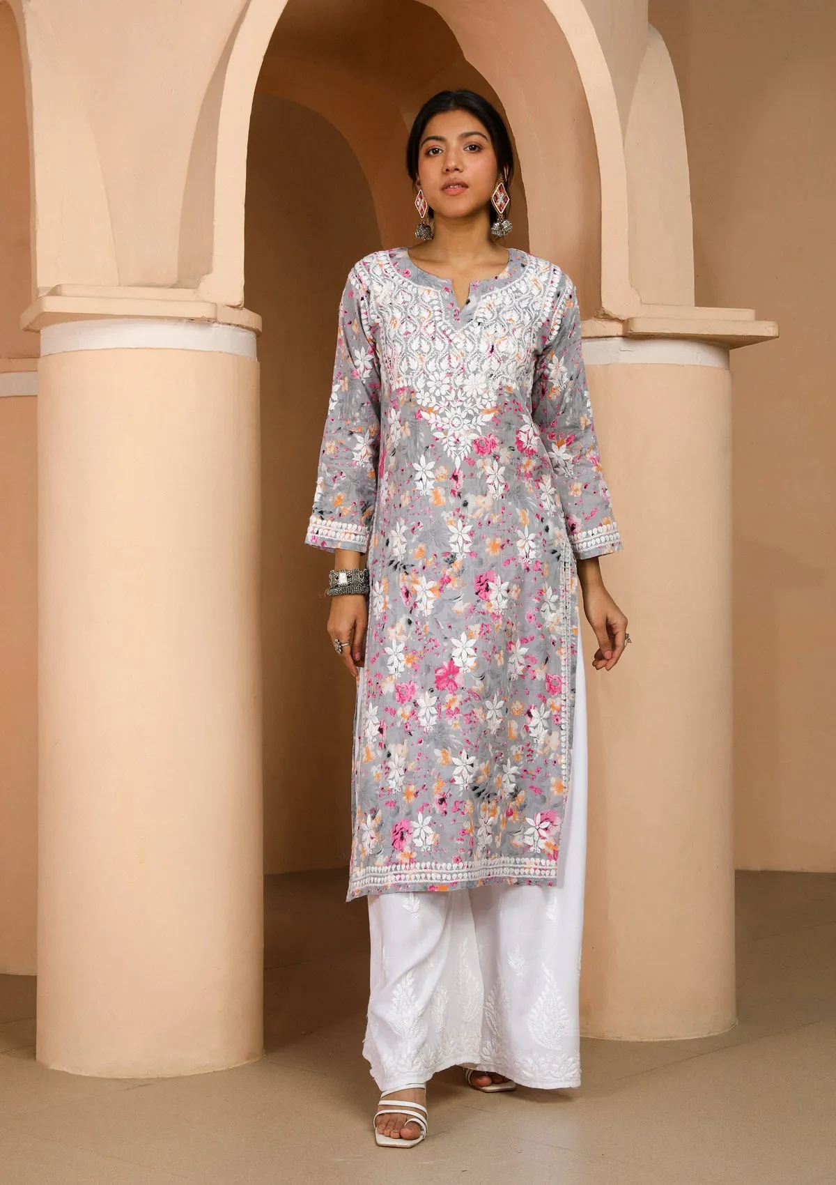 Zarah Chikankari Mulmul Straight Kurta