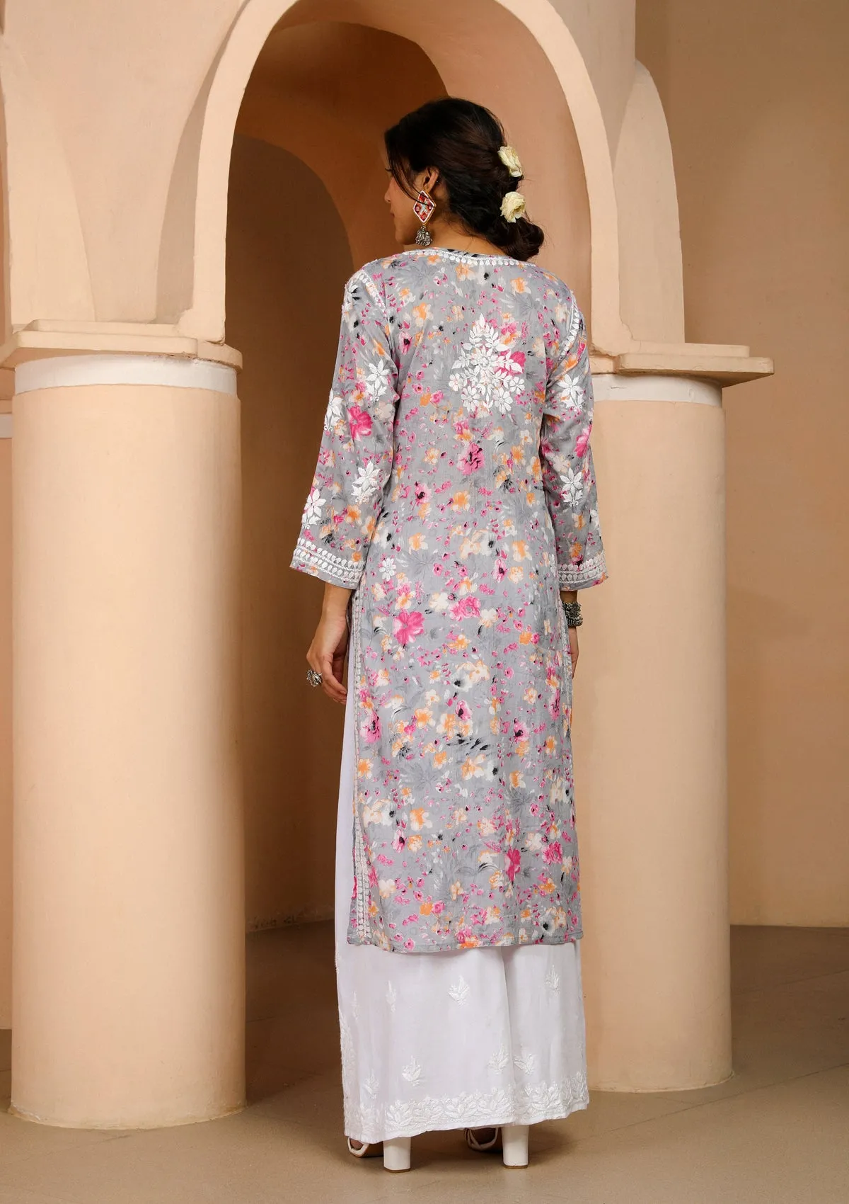 Zarah Chikankari Mulmul Straight Kurta